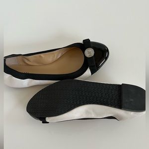 Michael Kors Ballet Flats size 7.5 Cap Toe Black and White Leather
